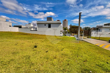 Terreno à venda no condomínio Colinas do Sol, Sorocaba - SP