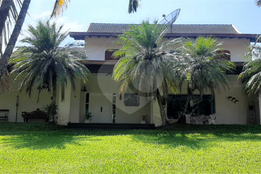 Casa à venda com 4 suítes no condomínio Parque Imperial da Cantareira, Mairiporã - SP