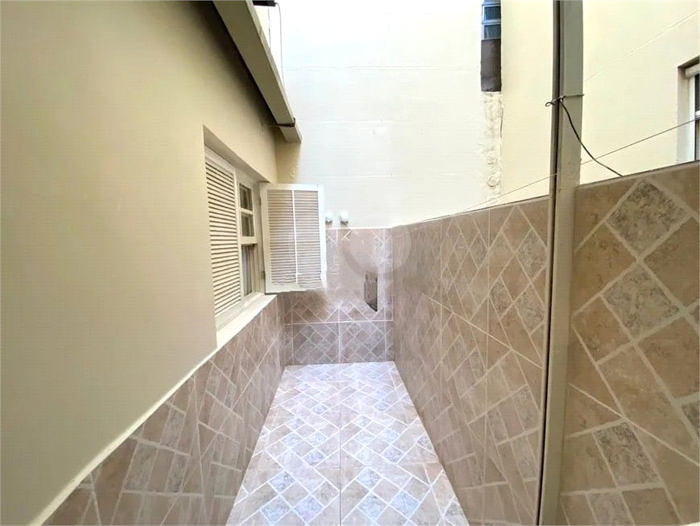 Apartamento à venda com 3 quartos, sendo 1 suíte, em Jardim Botânico, Rio de Janeiro, RJ