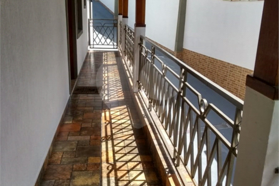 Casa à venda com 3 quartos, sendo 1 suíte, no condomínio Alpes de Mairiporã, Mairiporã - SP