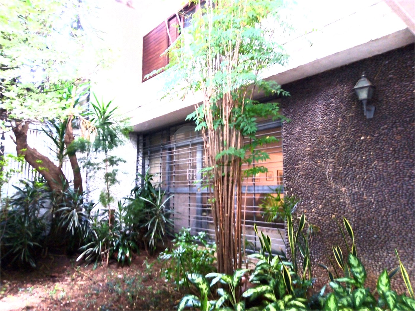 Sobrado à venda com 4 quartos, sendo 1 suíte, em Vila Cordeiro, São Paulo, SP