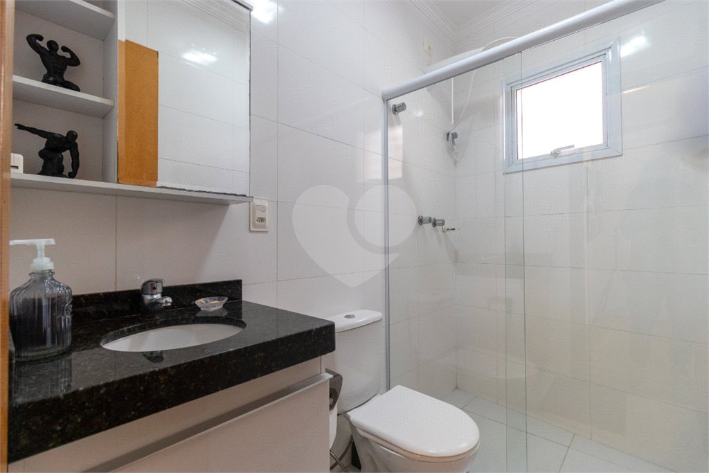 Casa à venda com 3 quartos, sendo 1 suíte, no condomínio Orquideas, São Paulo - SP