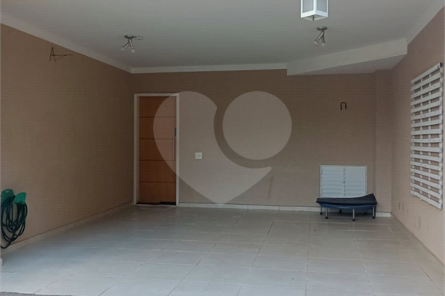 Casa à venda com 3 quartos, sendo 2 suítes, no condomínio Palmas do Tremembé, São Paulo - SP