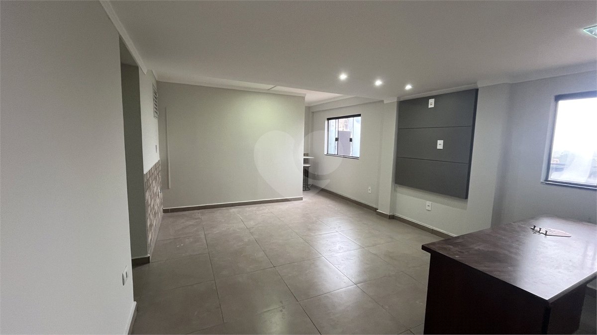 Salão Comercial para alugar em Vila Junqueira, Atibaia, SP