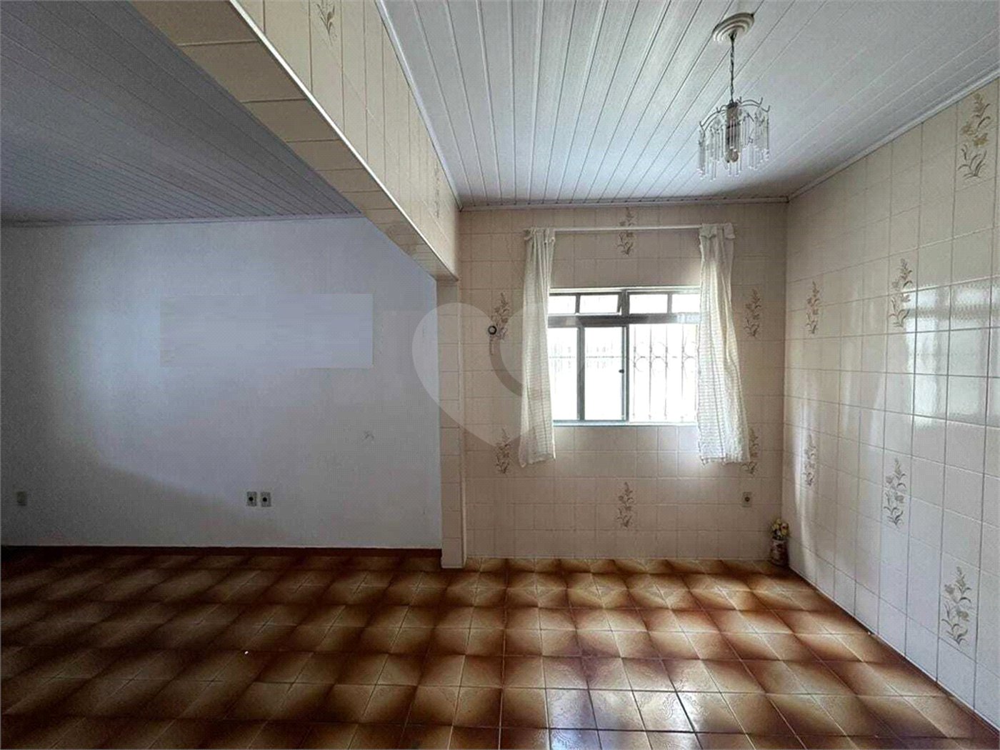 Casa à venda com 4 quartos, sendo 1 suíte,  em Jardim Náutico, Mogi das Cruzes, SP