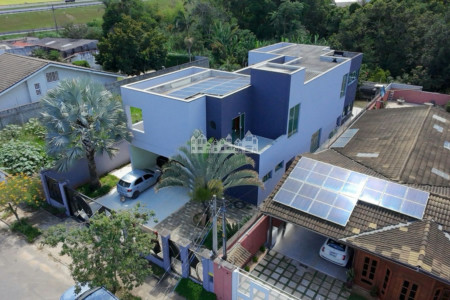 Casa à venda com 5 quartos, sendo 3 suítes, em Loteamento Jardim Morumbi, Atibaia, SP