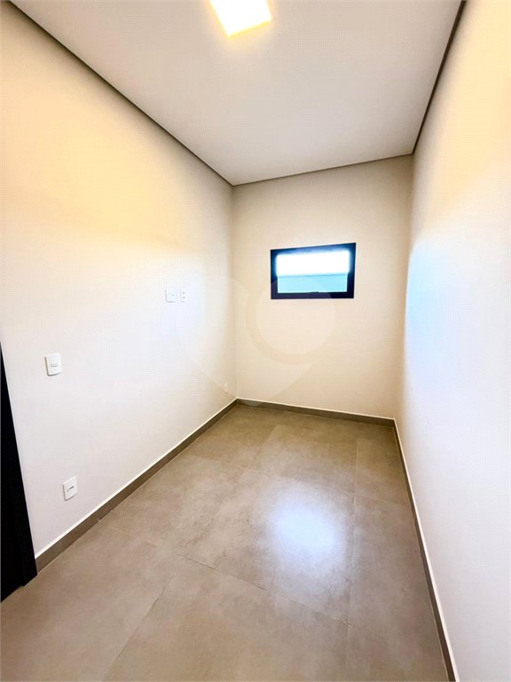 Casa à venda com 3 suítes no condomínio Villa Sapezal, Indaiatuba - SP