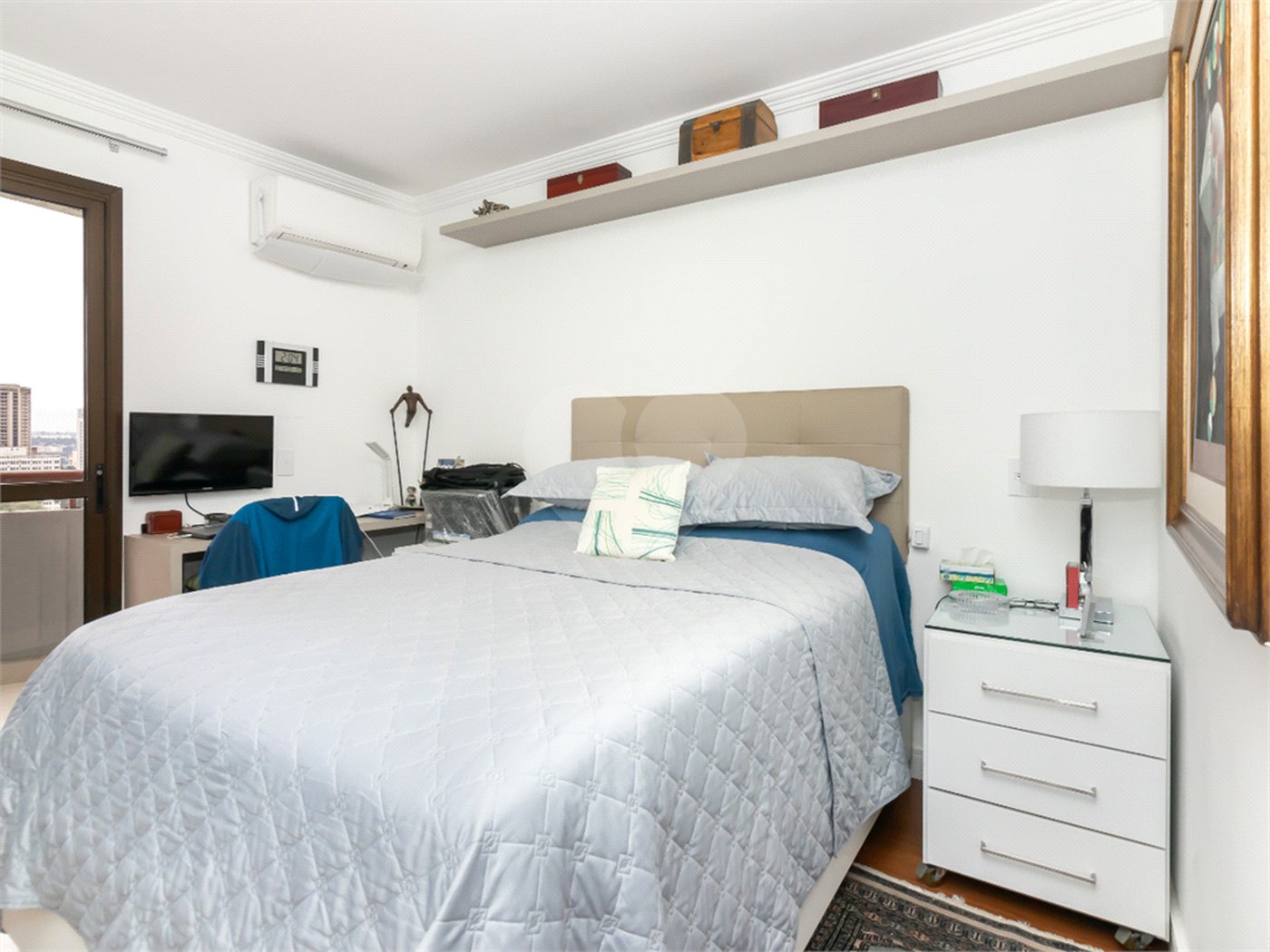 Apartamento à venda com 4 quartos, sendo 2 suítes, em Alto da Boa Vista, São Paulo, SP