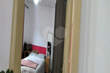 Casa Térrea à venda com 5 quartos, sendo 1 suíte, em Chora Menino, São Paulo, SP