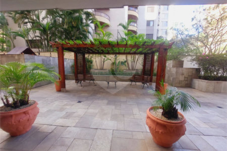 Apartamento à venda com 3 quartos, sendo 1 suíte,  em Jardim Paulista, São Paulo, SP