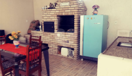 Casa à venda com 3 quartos, sendo 1 suíte,  em Engordadouro, Jundiaí, SP