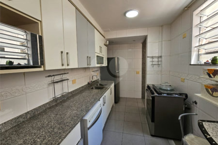 Apartamento à venda com 3 quartos, sendo 1 suíte, em Copacabana, Rio de Janeiro, RJ