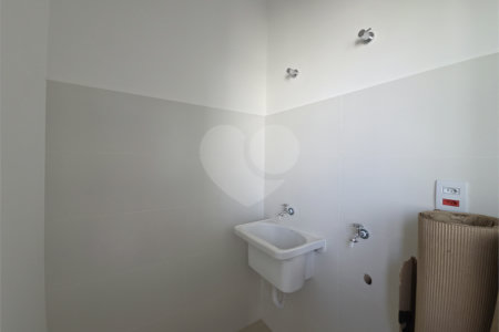 Casa à venda com 3 suítes no condomínio Helena Maria, Sorocaba - SP