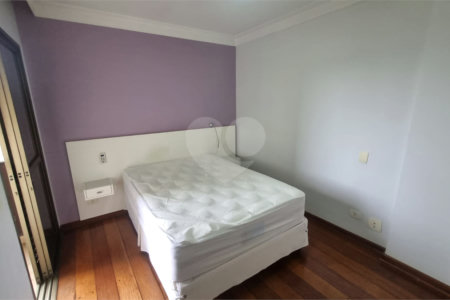Apartamento à venda com 3 quartos, sendo 1 suíte,  em Indianópolis, São Paulo, SP