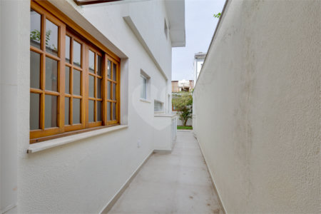 Casa de Vila à venda com 3 quartos, sendo 2 suítes, em Santo Amaro, São Paulo, SP