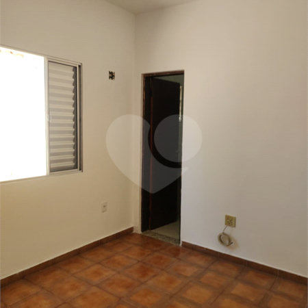 Casa à venda com 3 quartos, sendo 1 suíte,  em Jardim Cintia, Mogi das Cruzes, SP