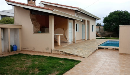 Sobrado à venda com 4 quartos, sendo 1 suíte,  em Vila Suissa, Mogi das Cruzes, SP