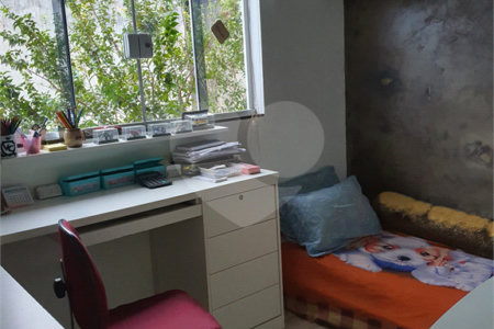 Sobrado à venda com 2 quartos, sendo 1 suíte, em Jardim Meliunas, São Paulo, SP