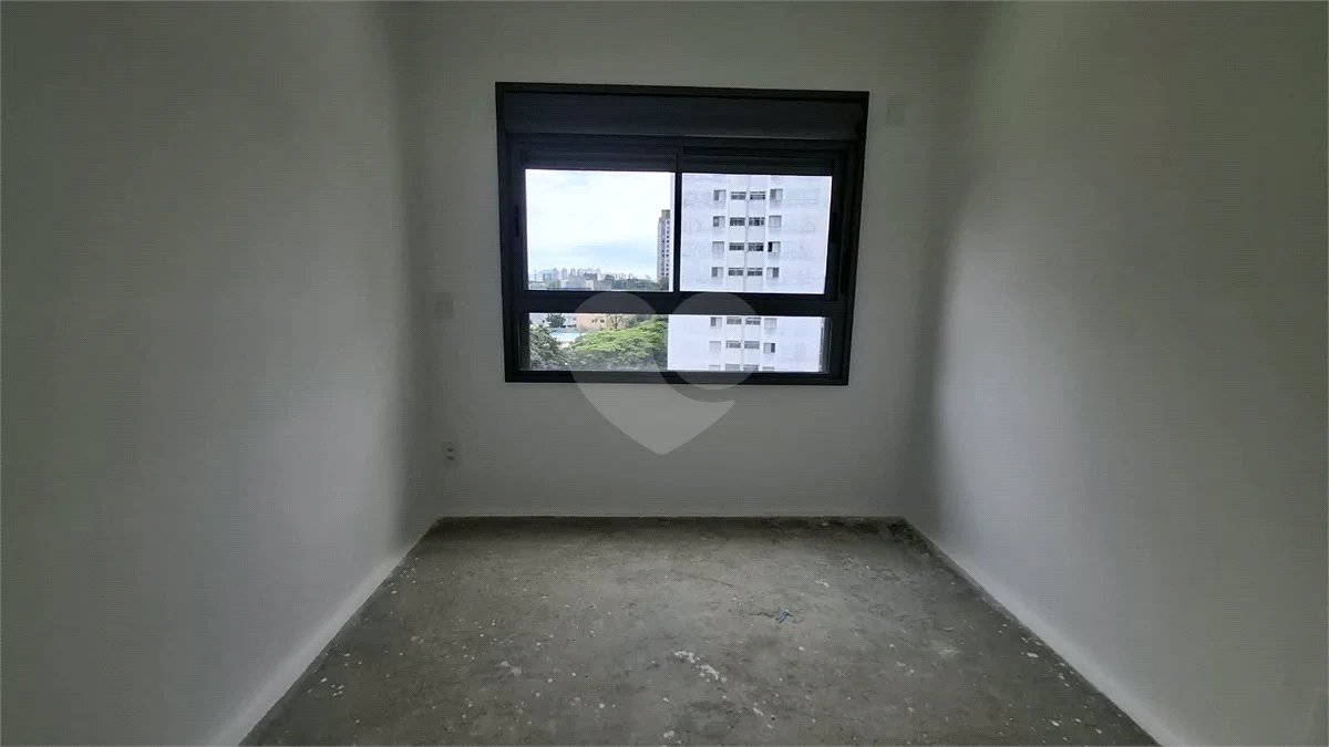 Apartamento à venda com 3 suítes em Vila Pirajussara, São Paulo, SP
