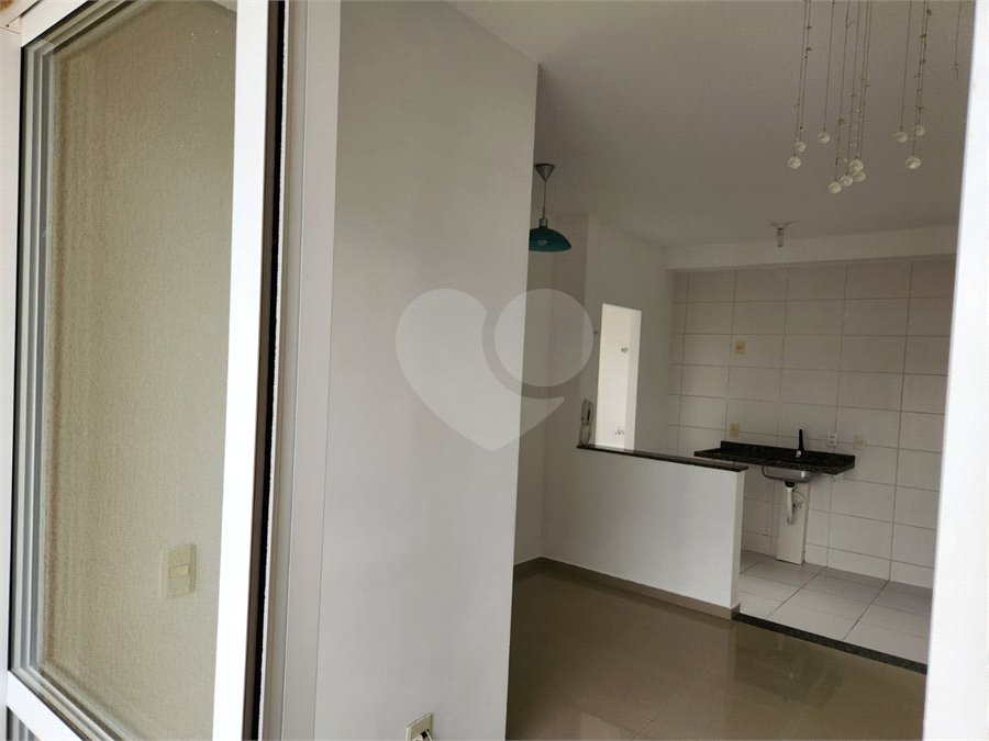 Apartamento para alugar com 2 quartos, sendo 1 suíte, em Villa DI Cesar, Mogi das Cruzes, SP