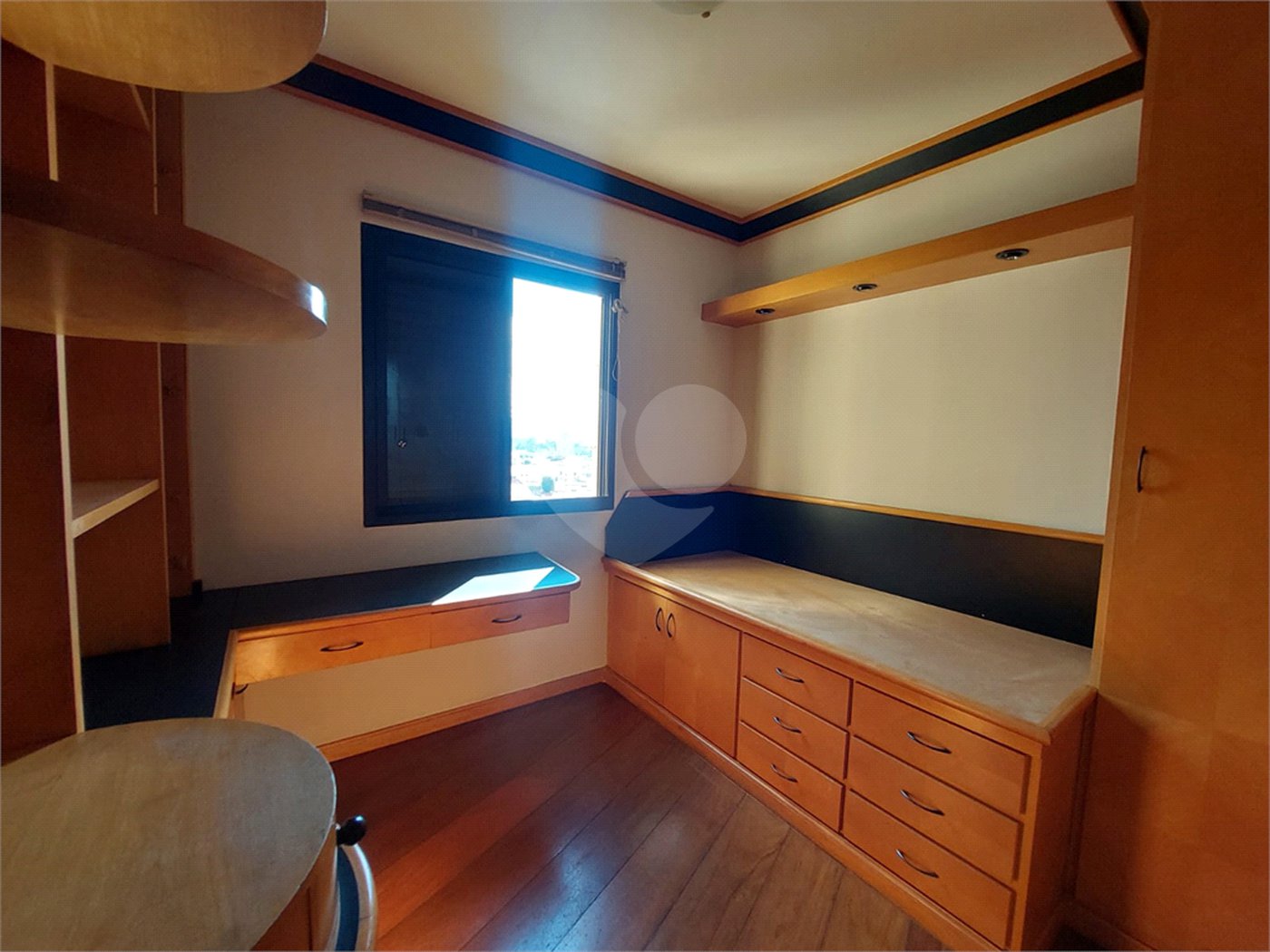 Apartamento à venda com 3 quartos, sendo 1 suíte, em Parque São Domingos, São Paulo, SP
