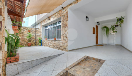 Casa à venda com 3 quartos em Campo Grande, São Paulo, SP