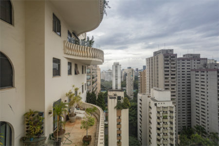Apartamento à venda com 4 suítes em Jardim Paulistano, São Paulo, SP