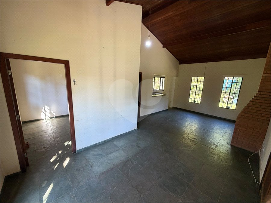 Chácara à venda com 3 quartos, sendo 1 suíte,  em Chácaras São Bento, Valinhos, SP