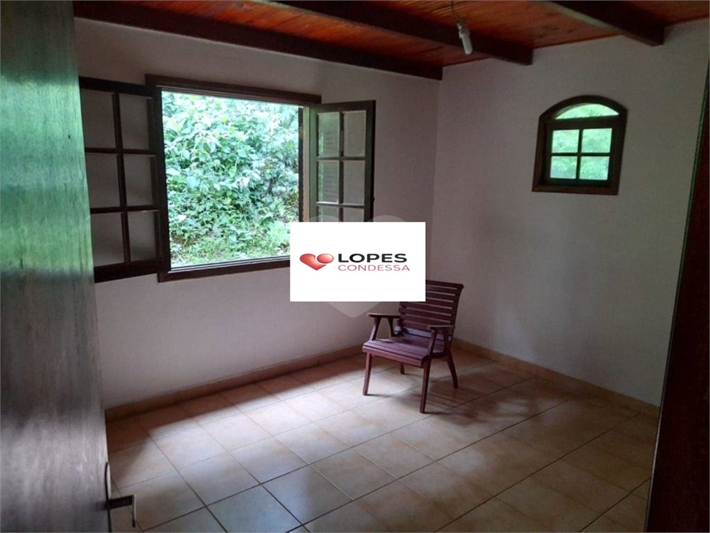 Casa à venda com 2 quartos em Terra Preta (terra Preta), Mairiporã, SP