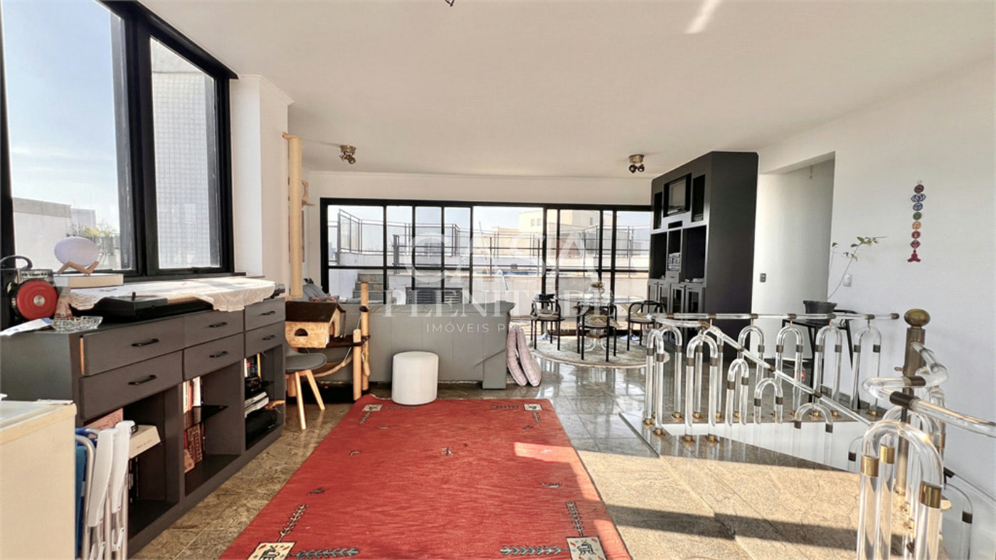 Apartamento à venda com 4 quartos, sendo 1 suíte,  em Vila Mariana, São Paulo, SP