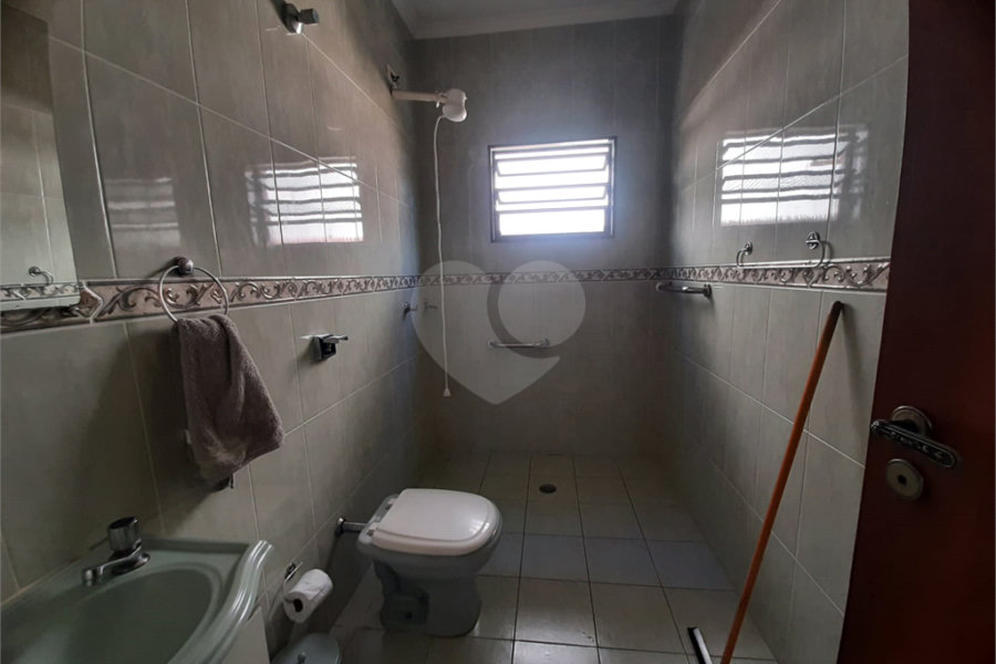 Sobrado à venda com 5 quartos, sendo 1 suíte, em Tremembé, São Paulo, SP