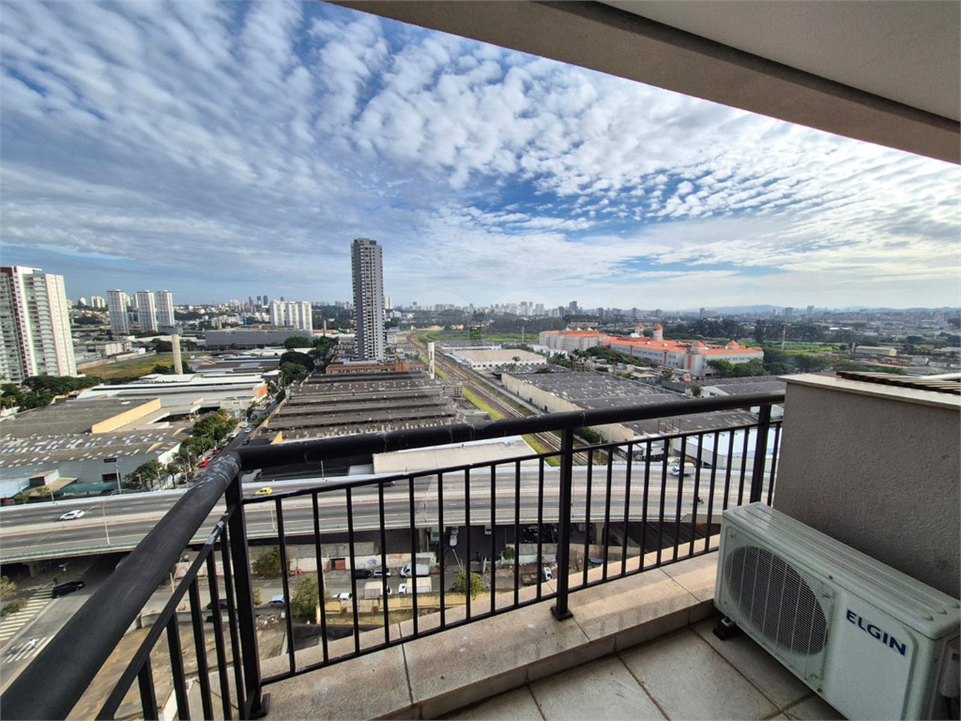 Sala à venda em Vila Leopoldina, São Paulo, SP