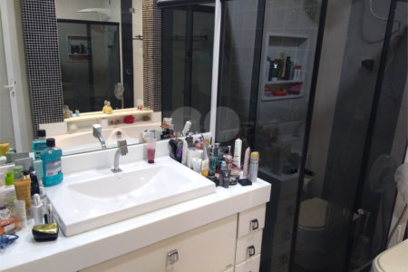 Casa à venda com 3 quartos, sendo 1 suíte,  no condomínio Conselheiro Ferraz, Rio de Janeiro - RJ