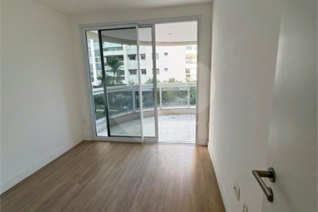 Apartamento à venda com 2 quartos, sendo 1 suíte,  em Camorim, Rio de Janeiro, RJ