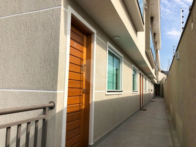 Casa à venda com 2 suítes no condomínio martinha, São Paulo - SP