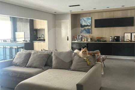 Apartamento à venda com 3 quartos, sendo 1 suíte, em Vila Paulicéia, São Paulo, SP