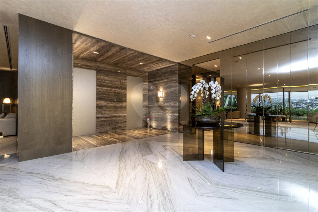 Apartamento à venda com 4 suítes em Jardim Guedala, São Paulo, SP