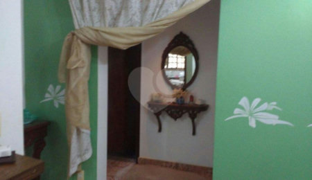 Casa Térrea à venda com 3 quartos, sendo 2 suítes,  no Centro, Águas de Santa Bárbara, SP