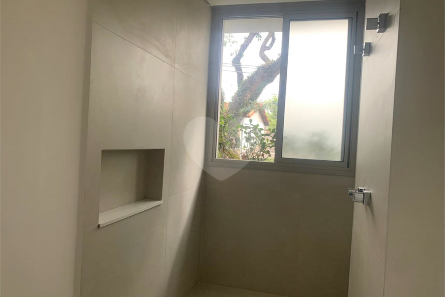 Apartamento à venda com 2 suítes em Alto de Pinheiros, São Paulo, SP