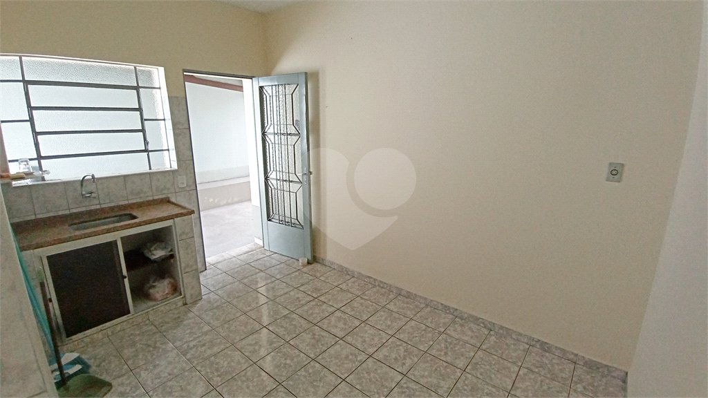 Casa à venda com 3 quartos em Vila Santana, Valinhos, SP