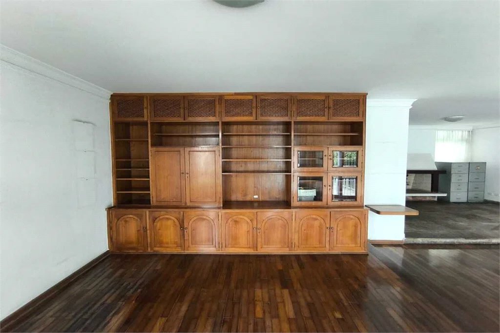 Casa à venda com 5 quartos, sendo 3 suítes, em Brooklin Paulista, São Paulo, SP