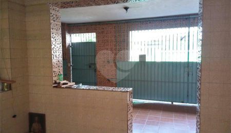 Sobrado à venda com 5 quartos em Horto, São Paulo, SP