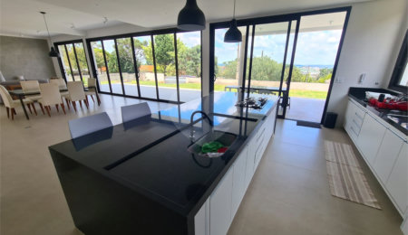 Casa à venda com 4 suítes no condomínio Alpes de Vinhedo, Vinhedo - SP