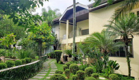 Casa à venda com 4 suítes no condomínio Espaço Natureza, São Paulo - SP