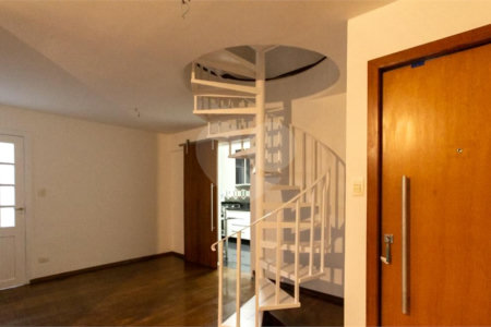 Cobertura à venda com 4 quartos, sendo 1 suíte, em Jardim Londrina, São Paulo, SP