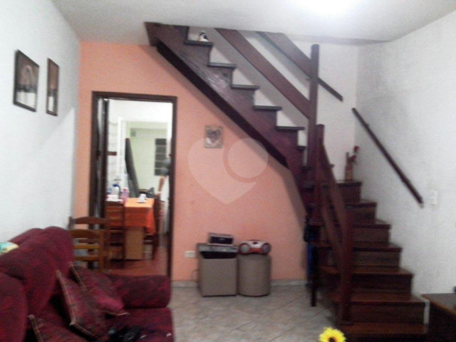 Sobrado à venda com 2 quartos em Tremembé, São Paulo, SP
