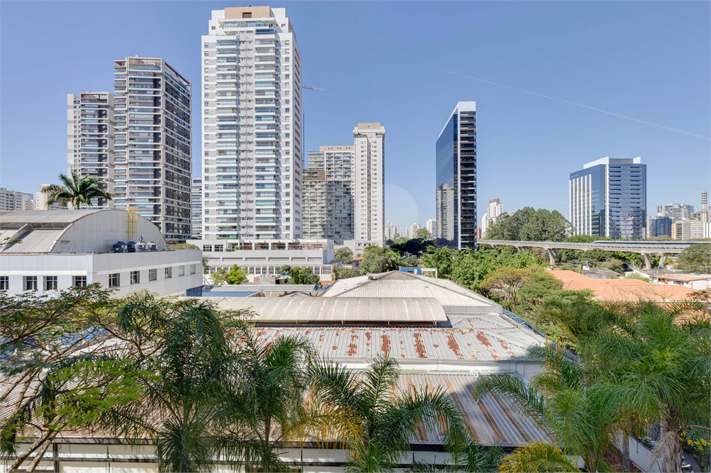 Apartamento à venda ou para alugar com 3 suítes em Brooklin, São Paulo, SP