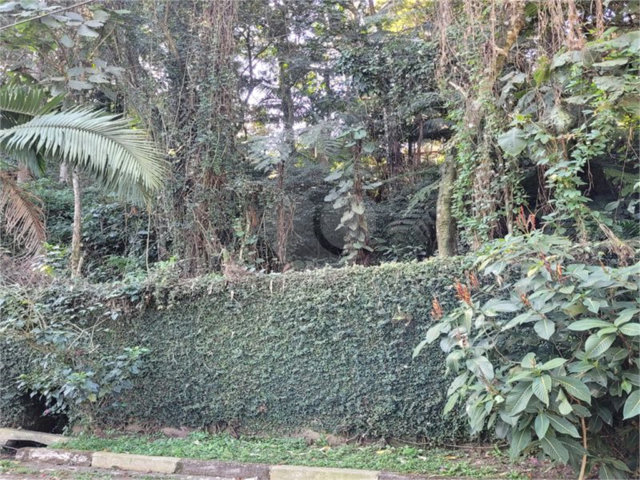 Terreno à venda no condomínio Parque Imperial da Cantareira, Mairiporã - SP