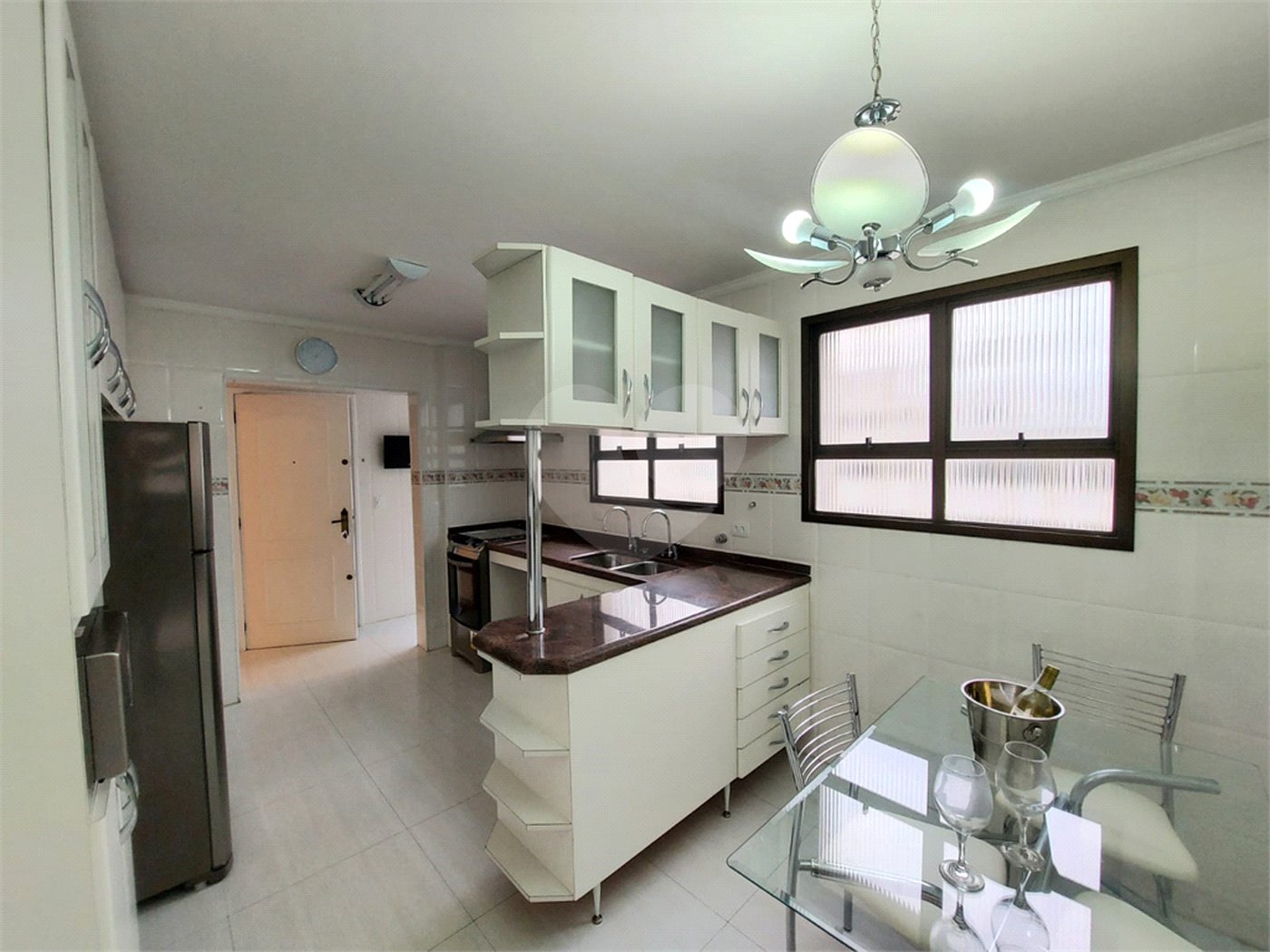 Apartamento à venda com 3 quartos, sendo 1 suíte, em Sumaré, São Paulo, SP