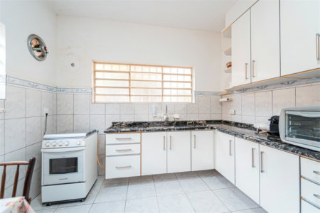 Sobrado à venda com 3 quartos, sendo 1 suíte, em Moema, São Paulo, SP